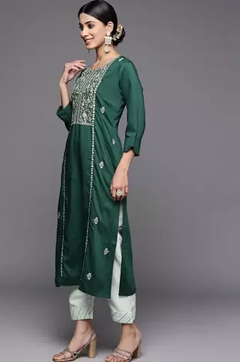 Women Floral Embroidered Gotta Patti Pure Cotton Kurta with Trousers & Dupatta