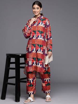 Women Geometric Printed Kurta with Trousers 1