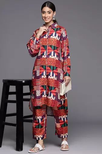 Women Geometric Printed Kurta with Trousers