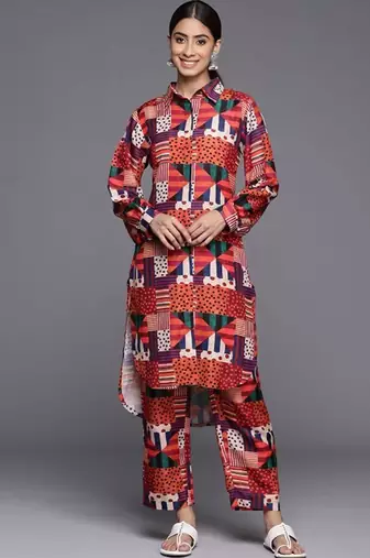 Women Geometric Printed Kurta with Trousers