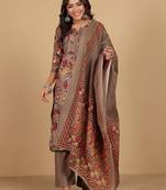Women Floral Printed Regular Kurta with Trousers & With Dupatta