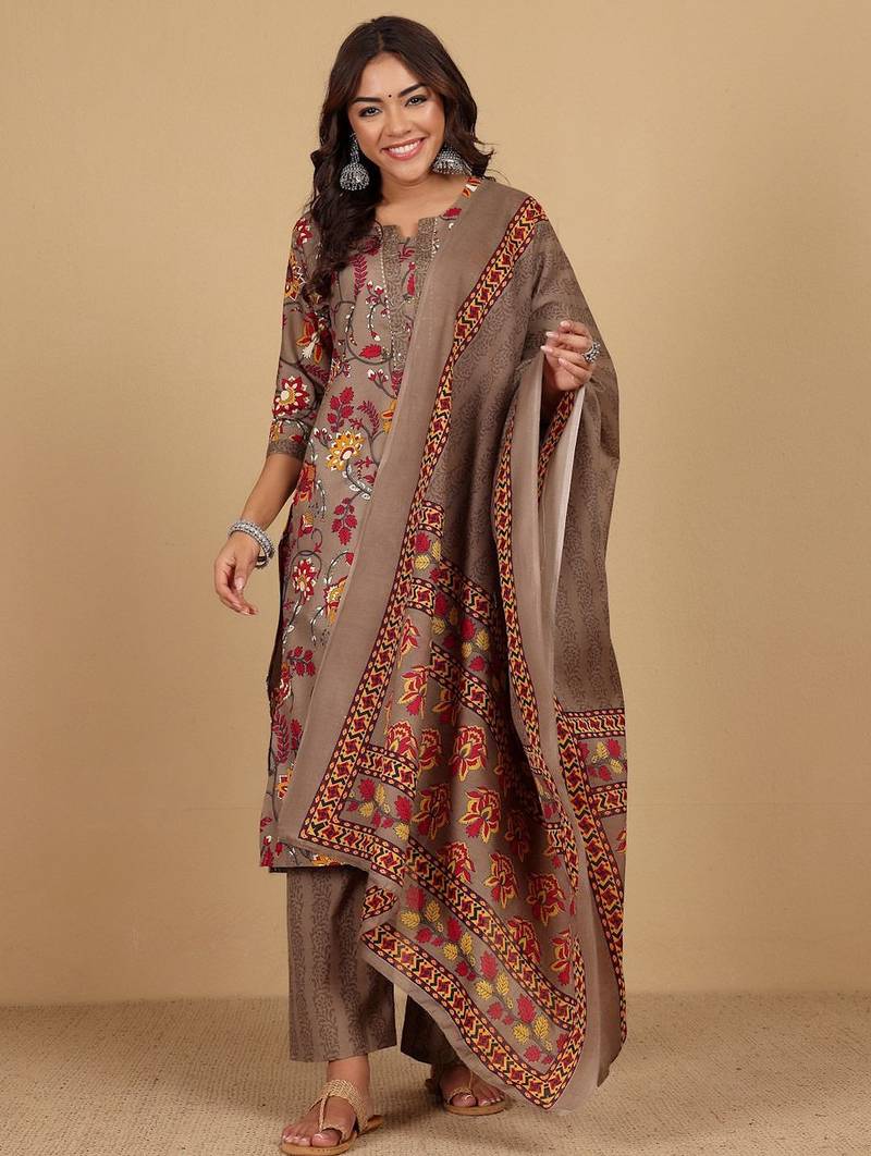 Women Floral Printed Regular Kurta with Trousers & With Dupatta