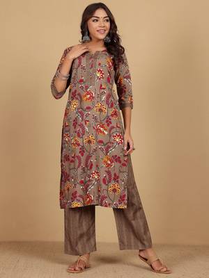 Women Floral Printed Regular Kurta with Trousers & With Dupatta 7