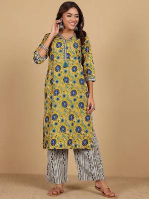 Women Floral Embroidered Regular Kurta with Trousers & With Dupatta 6