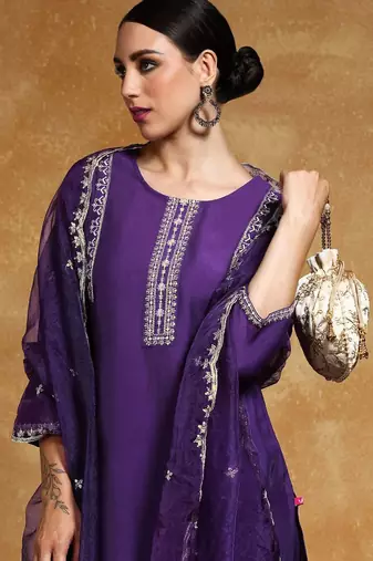 Women Ethnic Motifs Embroidered Thread Work Kurta with Trousers & With Dupatta
