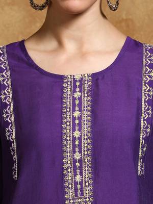 Women Ethnic Motifs Embroidered Thread Work Kurta with Trousers & With Dupatta 4