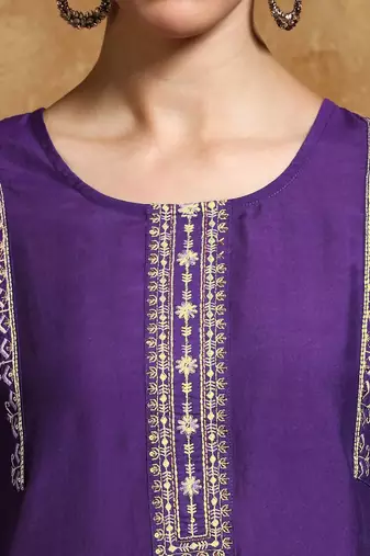 Women Ethnic Motifs Embroidered Thread Work Kurta with Trousers & With Dupatta