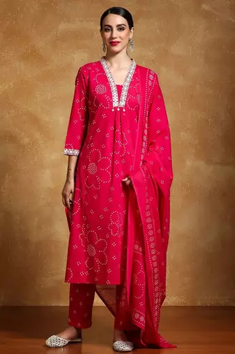 Women Bandhani Printed Regular Kurta with Trousers & With Dupatta