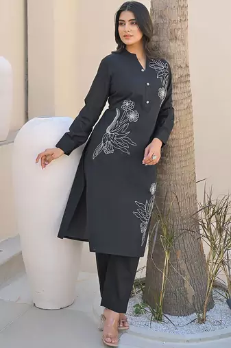 Women Floral Embroidered Regular Thread Work Pure Cotton Kurta with Trousers