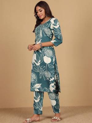 Floral Printed Round Neck Thread Work Straight Kurta With Trousers 1