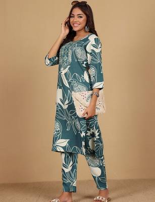 Floral Printed Round Neck Thread Work Straight Kurta With Trousers 7