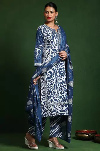 Women Printed Regular Thread Work Pure Cotton Kurta with Trousers & With Dupatta