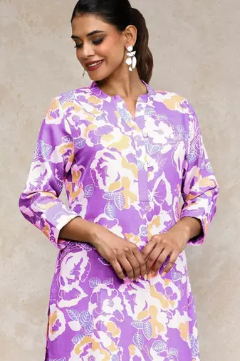 Women Floral Printed Regular Kurti with Trousers