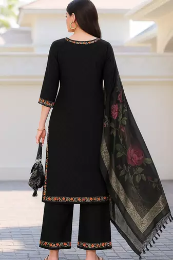 Women Floral Embroidered Regular Thread Work Kurta with Trousers & With Dupatta