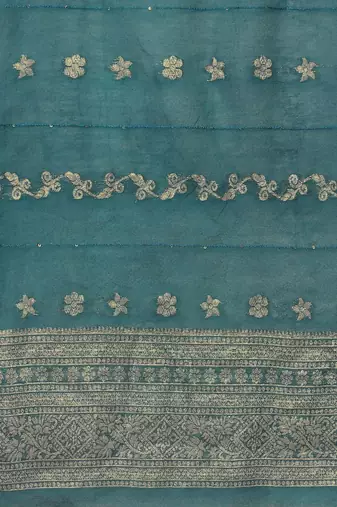 Yoke Design Thread Work Notc Neck Straight Republic Day Kurta With Trousers And Dupatta