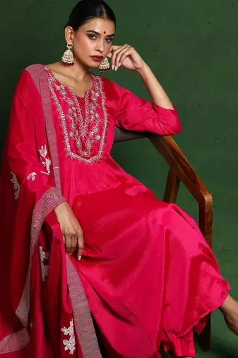 Floral Embroidered Thread Work Notch Neck A-Line Kurta With Trousers And Dupatta