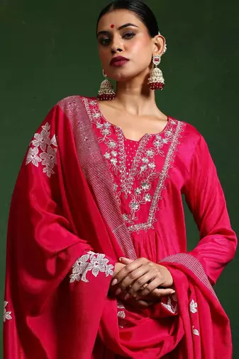 Floral Embroidered Thread Work Notch Neck A-Line Kurta With Trousers And Dupatta