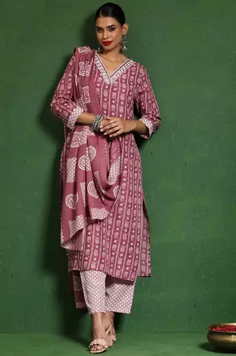 Women Printed Regular Kurta with Trousers & With Dupatta