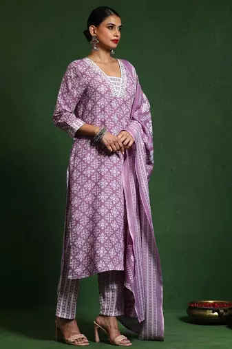 Women Ethnic Motifs Printed Regular Kurta with Trousers & With Dupatta