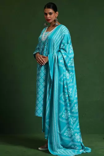 Women Printed Regular Kurta with Trousers & With Dupatta