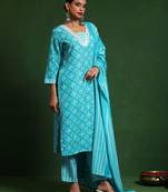 Women Printed Regular Kurta with Trousers & With Dupatta