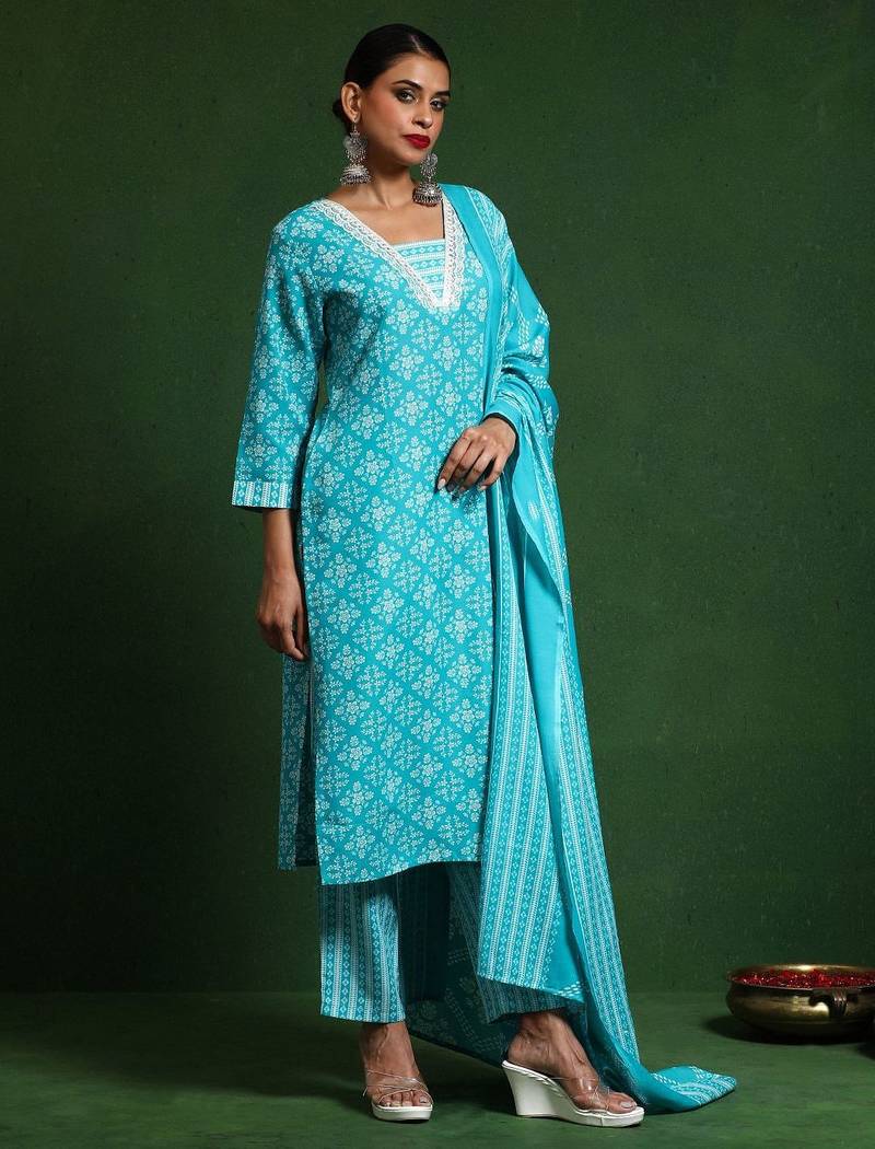 Women Printed Regular Kurta with Trousers & With Dupatta