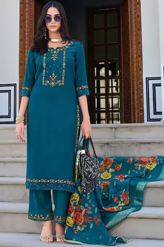 Women Floral Embroidered Regular Thread Work Kurta with Trousers & With Dupatta