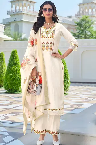 Women Floral Embroidered Regular Thread Work Kurta with Trousers & With Dupatta