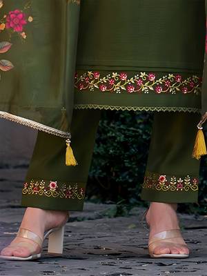 Floral Yoke Design Thread Work Straight Kurta With Trouser And Dupatta 4