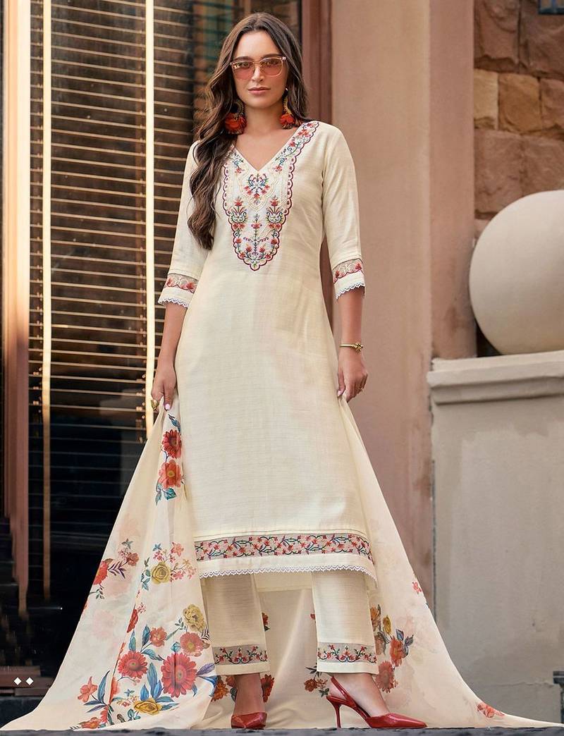 Women Floral Embroidered Regular Thread Work Kurta with Trousers & With Dupatta
