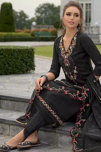 Floral Embroidered Thread Work Straight Kurta With Dhoti Pants & Dupatta
