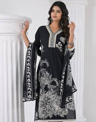 Women Floral Printed Regular Thread Work Pure Cotton Kurta with Trousers & With Dupatta 2
