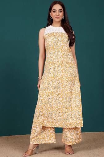 Women Floral Printed Regular Thread Work Kurta with Palazzos