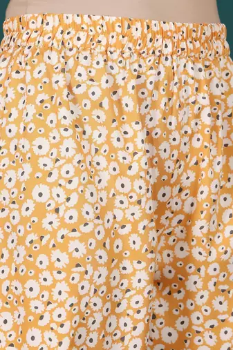 Women Floral Printed Regular Thread Work Kurta with Palazzos