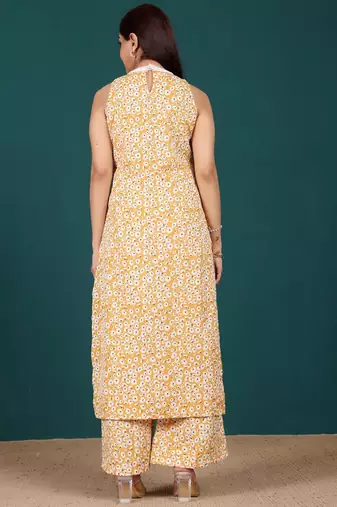 Women Floral Printed Regular Thread Work Kurta with Palazzos