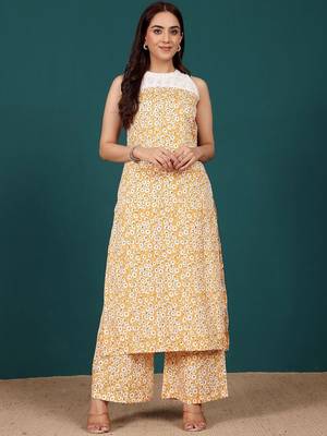 Women Floral Printed Regular Thread Work Kurta with Palazzos 6