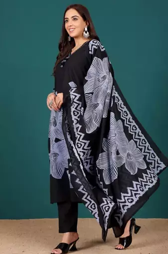 Women Ethnic Motifs Printed Regular Thread Work Kurta with Trousers & With Dupatta