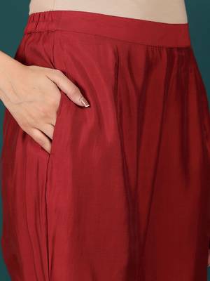 Women Floral Embroidered Regular Kurta with Trousers & With Dupatta 7