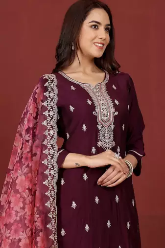 Ethnic Motifs Embroidered Notch Neck Zari Straight Kurta With Trousers & Dupatta