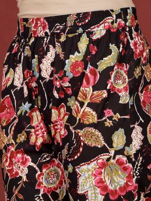Floral Printed Thread Work Pure Cotton Kurta With Trousers & Dupatta 4