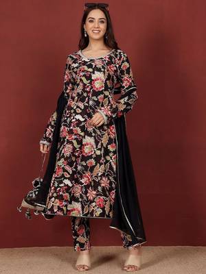 Floral Printed Thread Work Pure Cotton Kurta With Trousers & Dupatta 7