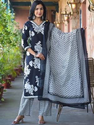 Floral Printed V-Neck Pure Cotton Kurta with Trousers & Dupatta 1