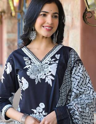 Floral Printed V-Neck Pure Cotton Kurta with Trousers & Dupatta 2