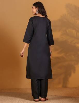 V-Neck Straight Kurta With Trousers And Dupatta 6