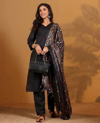 V-Neck Straight Kurta With Trousers And Dupatta 7