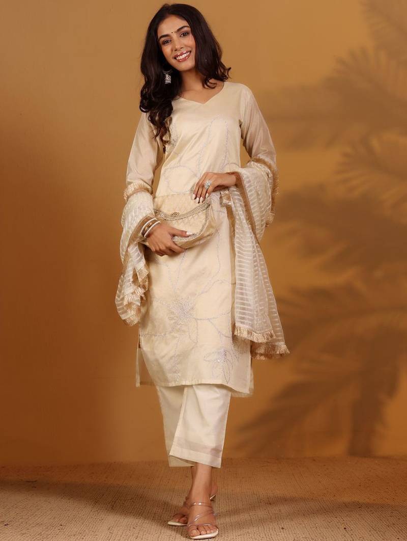 Women Ethnic Motifs Embroidered Regular Kurta with Trousers & With Dupatta