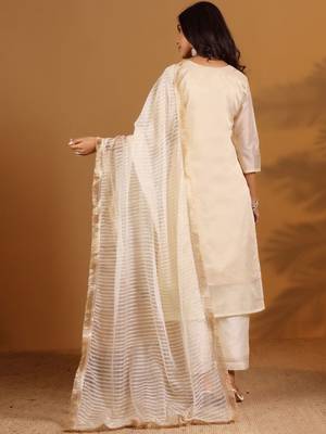 Women Ethnic Motifs Embroidered Regular Kurta with Trousers & With Dupatta 6