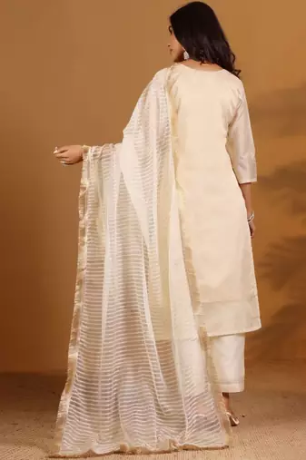 Women Ethnic Motifs Embroidered Regular Kurta with Trousers & With Dupatta