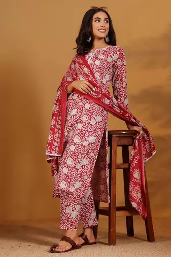 Floral Printed Notch Neck Kurta With Trousers & Dupatta