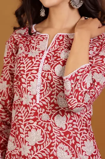 Floral Printed Notch Neck Kurta With Trousers & Dupatta